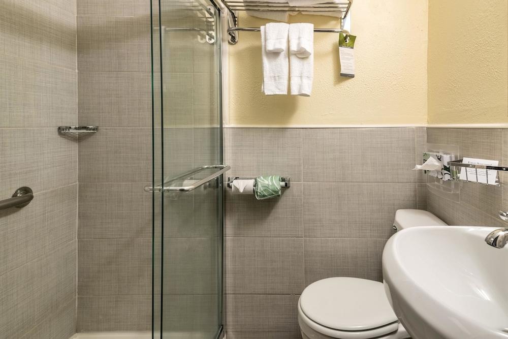 Econo Lodge Saint Albans Kültér fotó
