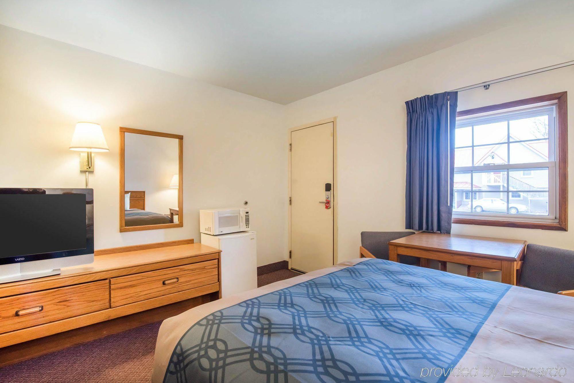 Econo Lodge Saint Albans Kültér fotó