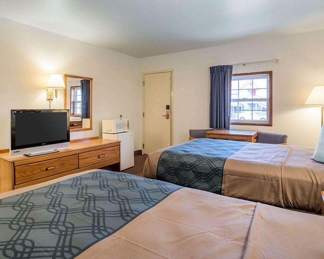 Econo Lodge Saint Albans Kültér fotó