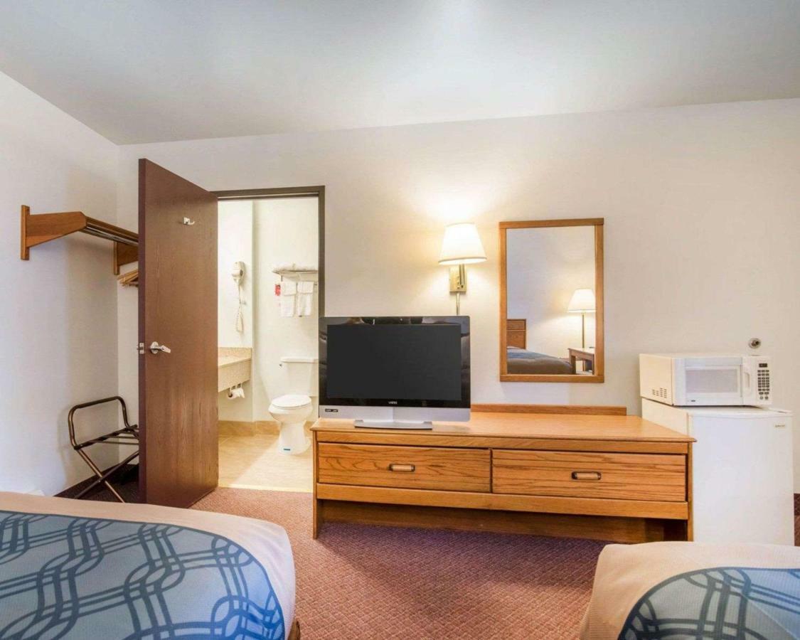 Econo Lodge Saint Albans Kültér fotó